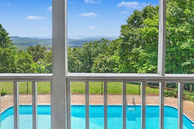 80 Thousand Oaks Road, Blairsville, GA 30512