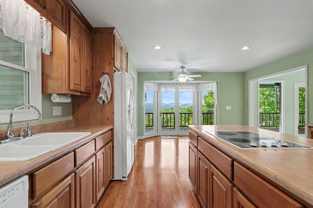 80 Thousand Oaks Road, Blairsville, GA 30512