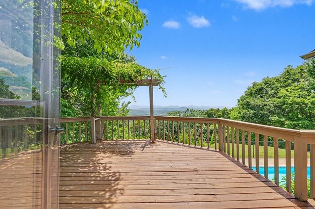 80 Thousand Oaks Road, Blairsville, GA 30512
