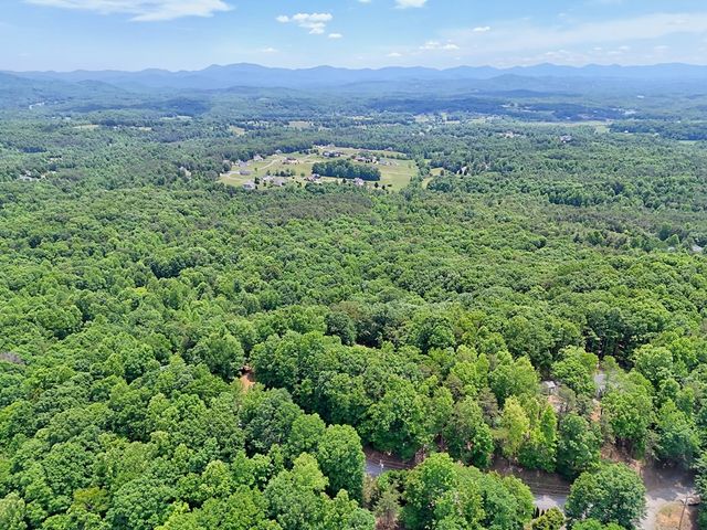 80 Thousand Oaks Road, Blairsville, GA 30512