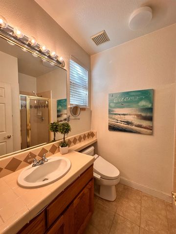 2211 Minden Way, Sacramento, CA 95835