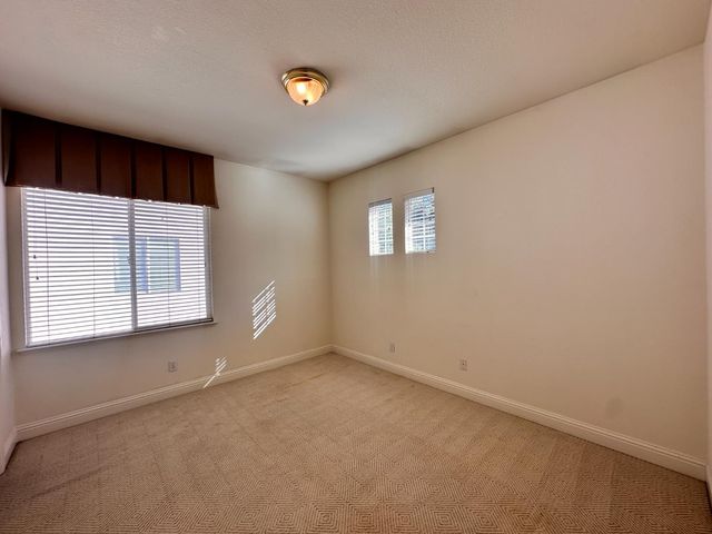 2211 Minden Way, Sacramento, CA 95835