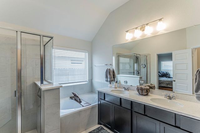 32410 Willow Hollow Way, Waller, TX 77484