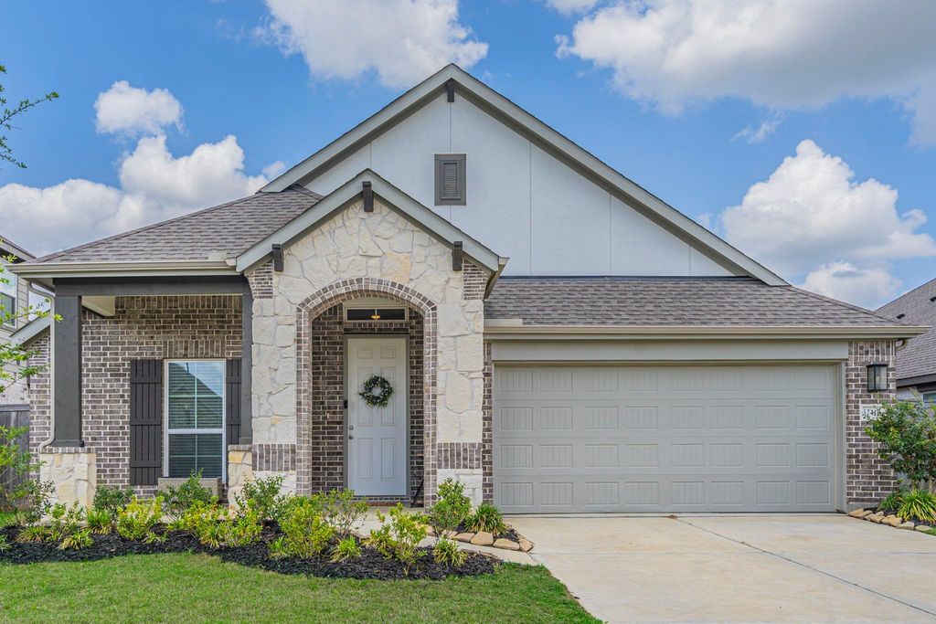 32410 Willow Hollow Way, Waller, TX 77484