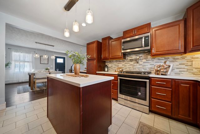 469 Cilley Road, Manchester, NH 03103