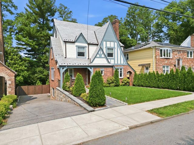 277 Devoe Avenue, Yonkers, NY 10705