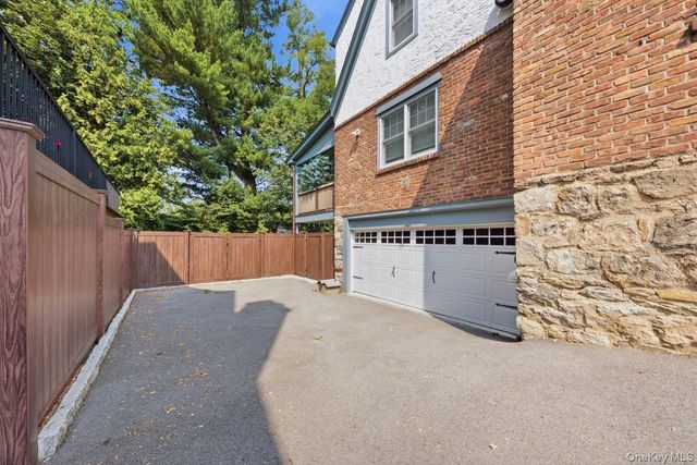 277 Devoe Avenue, Yonkers, NY 10705