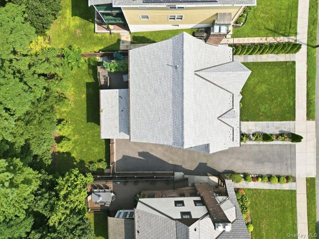 277 Devoe Avenue, Yonkers, NY 10705