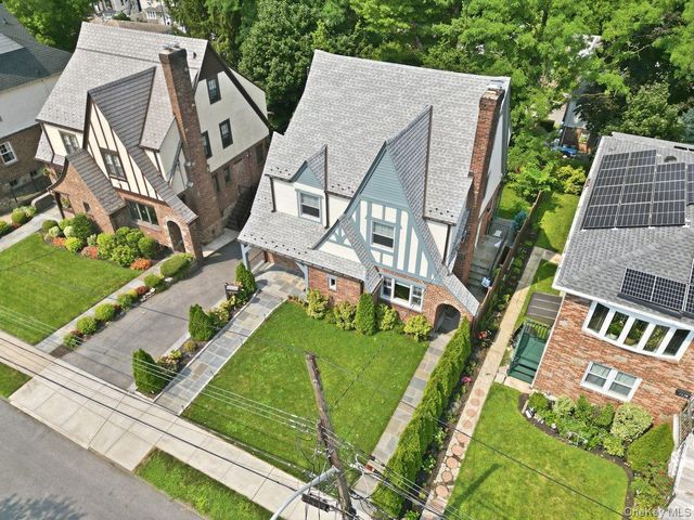 277 Devoe Avenue, Yonkers, NY 10705