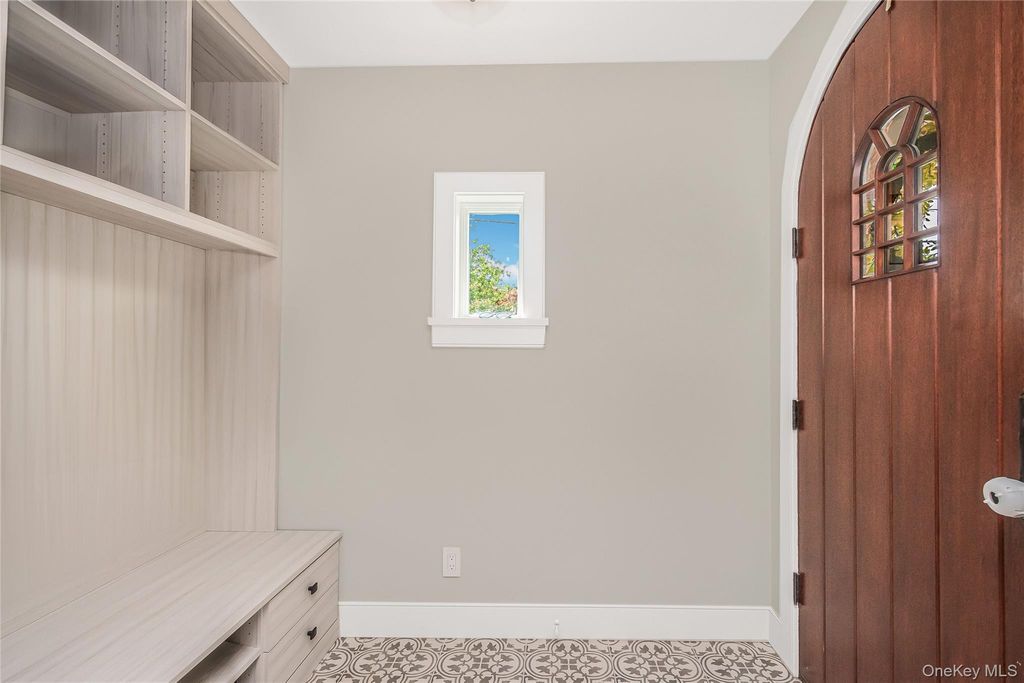 277 Devoe Avenue, Yonkers, NY 10705 — photo 5
