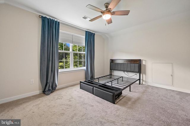 235 CONGRESSIONAL CT, Moorestown, NJ 08057