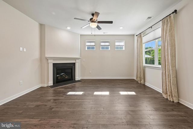 235 CONGRESSIONAL CT, Moorestown, NJ 08057