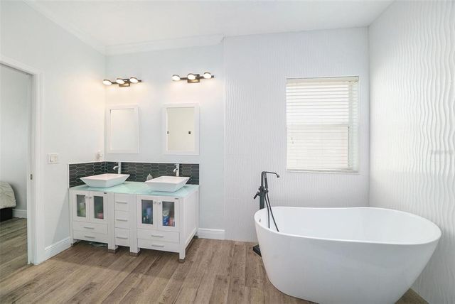 8407 HUNTERS FORK LOOP, Ruskin, FL 33573