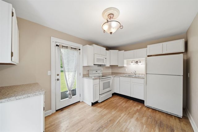 122 W Monroe Street, Jackson, MI 49202