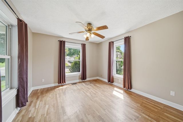 122 W Monroe Street, Jackson, MI 49202