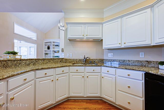 15121 Abington Ridge Pl, Louisville, KY 40245