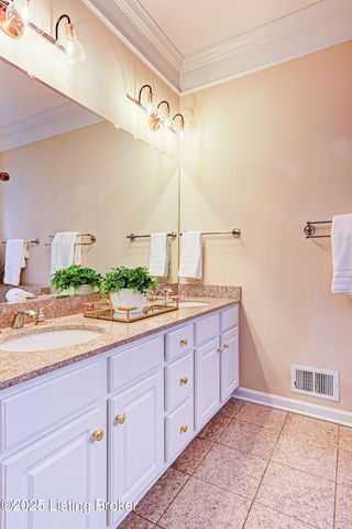 15121 Abington Ridge Pl, Louisville, KY 40245