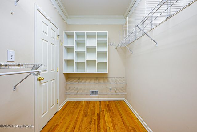 15121 Abington Ridge Pl, Louisville, KY 40245