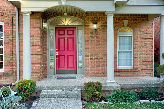 15121 Abington Ridge Pl, Louisville, KY 40245