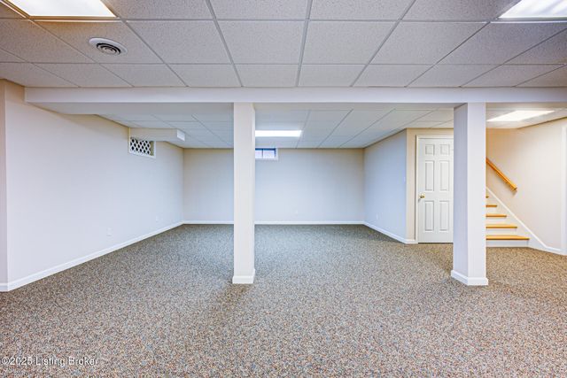 15121 Abington Ridge Pl, Louisville, KY 40245