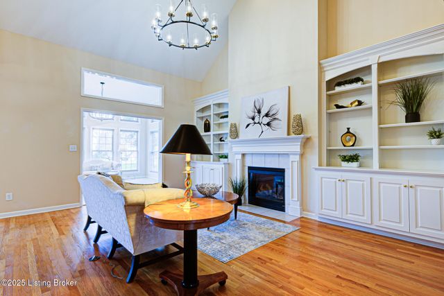 15121 Abington Ridge Pl, Louisville, KY 40245