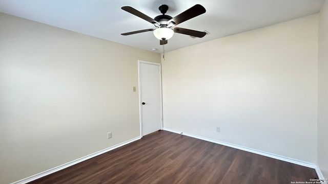 8018 Chestnut Gate Dr, Converse, TX 78109