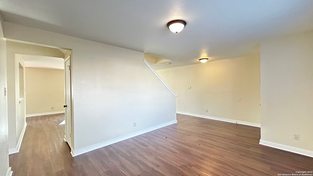 8018 Chestnut Gate Dr, Converse, TX 78109