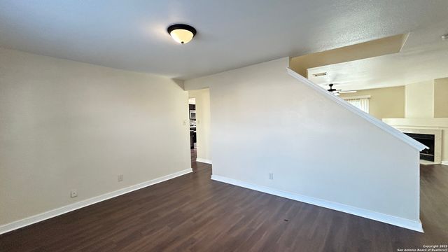 8018 Chestnut Gate Dr, Converse, TX 78109