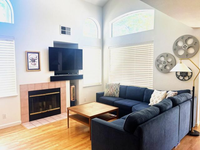 6101 Lambeck Lane, San Jose, CA 95119