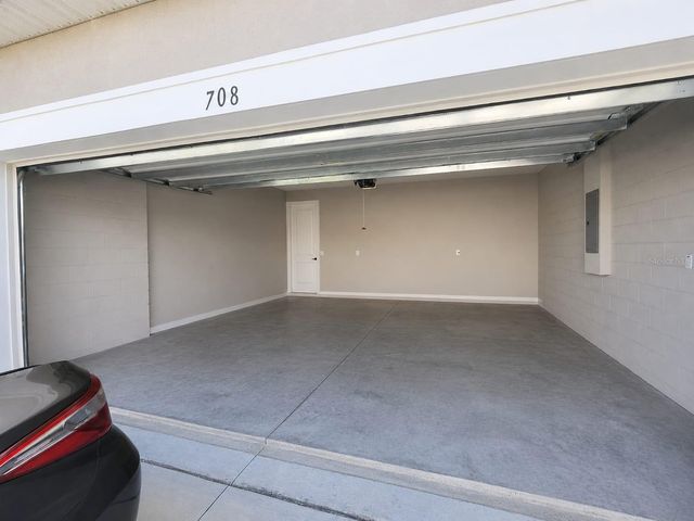 708 GRIFFON AVENUE, Lake Alfred, FL 33850