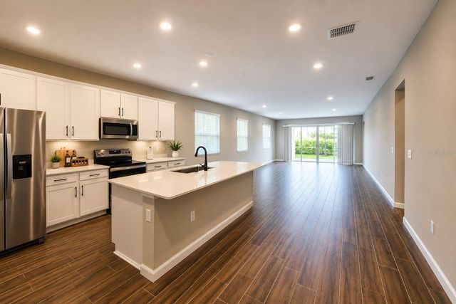 708 GRIFFON AVENUE, Lake Alfred, FL 33850
