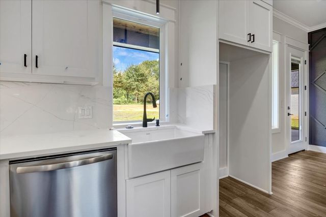 274 County Road 4119, Jacksonville, TX 75766