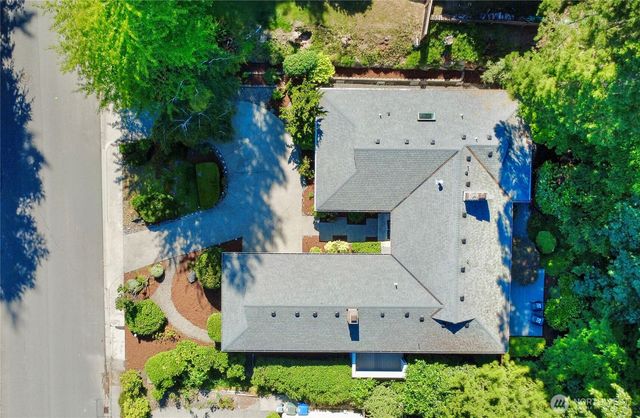 12910 NE 28th Street, Bellevue, WA 98005