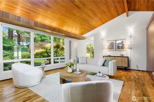 12910 NE 28th Street, Bellevue, WA 98005