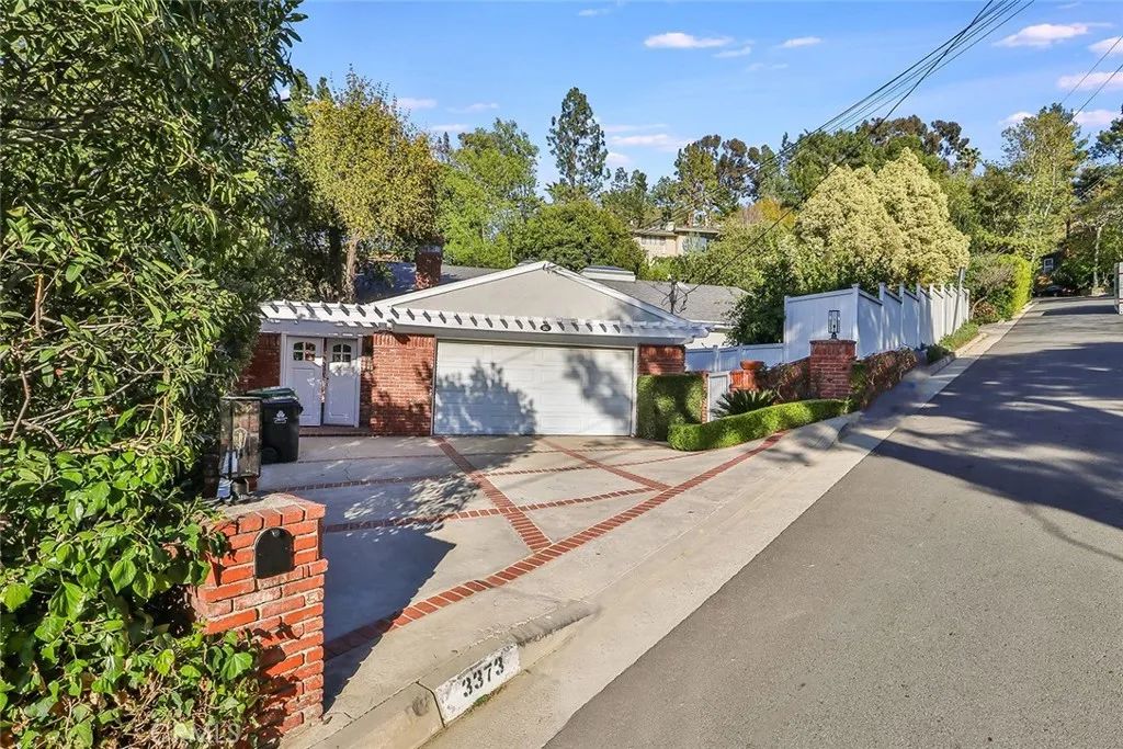 3373 Coy Drive, Sherman Oaks, CA 91423
