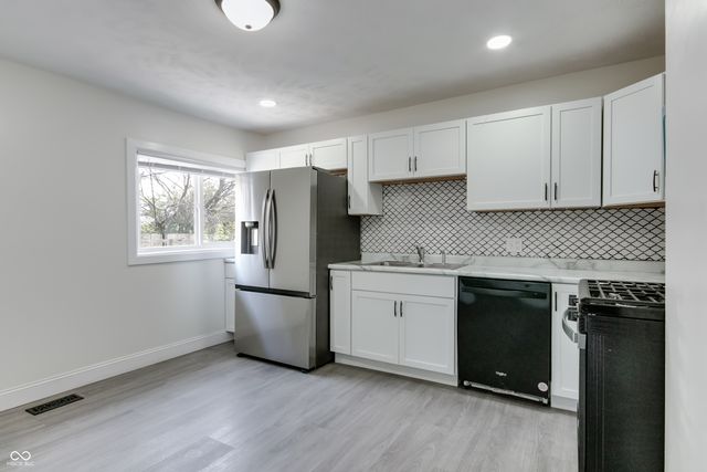 635 Laclede Street, Indianapolis, IN 46241