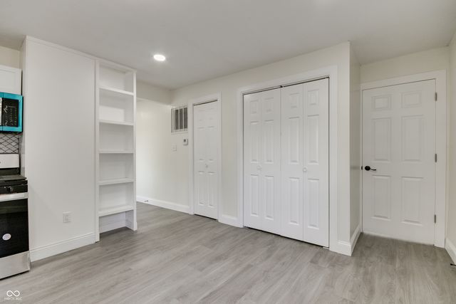 635 Laclede Street, Indianapolis, IN 46241