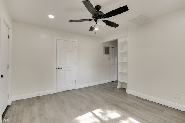 635 Laclede Street, Indianapolis, IN 46241