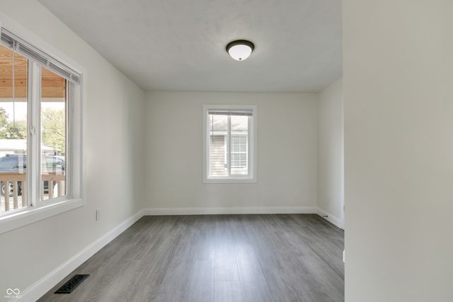 635 Laclede Street, Indianapolis, IN 46241