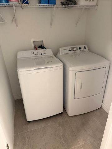 1553 DISCOVERY STREET, Davenport, FL 33896