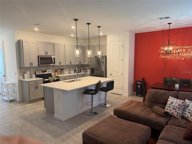 1553 DISCOVERY STREET, Davenport, FL 33896