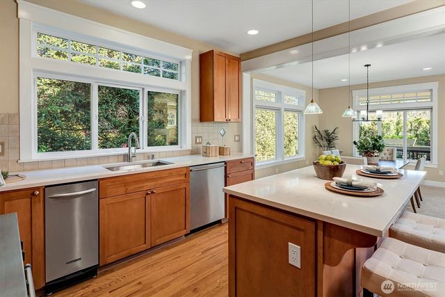 412 15th Avenue, Kirkland, WA 98033