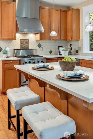 412 15th Avenue, Kirkland, WA 98033