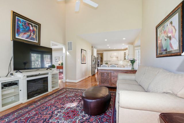 43464 FOXGROVE CT, Ashburn, VA 20147