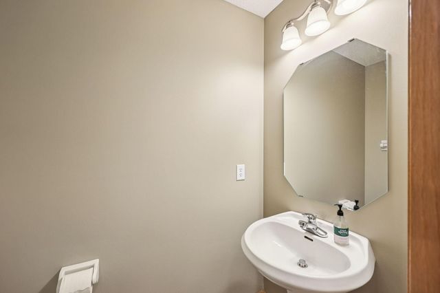 722 Independence Drive, Big Lake, MN 55309