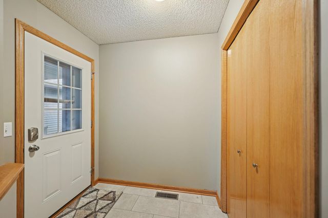 722 Independence Drive, Big Lake, MN 55309