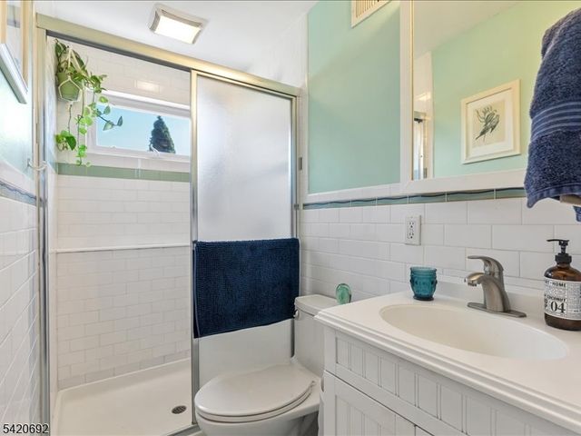 21 Mohawk Drive, Cranford Twp., NJ 07016