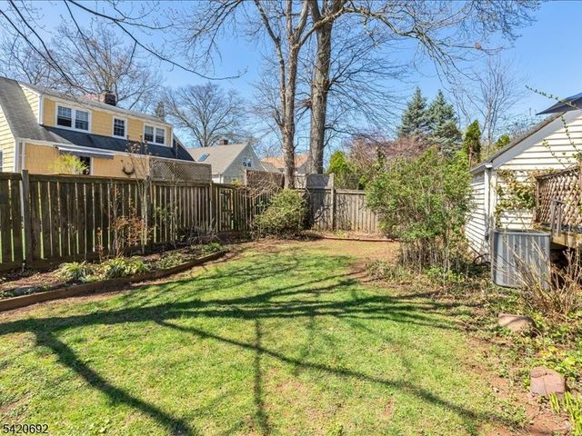 21 Mohawk Drive, Cranford Twp., NJ 07016