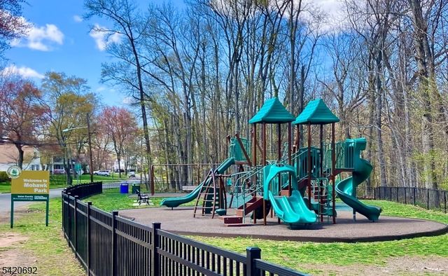 21 Mohawk Drive, Cranford Twp., NJ 07016