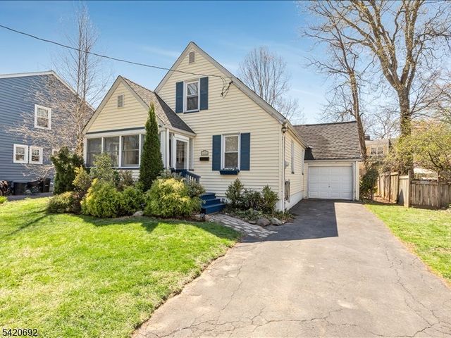21 Mohawk Drive, Cranford Twp., NJ 07016